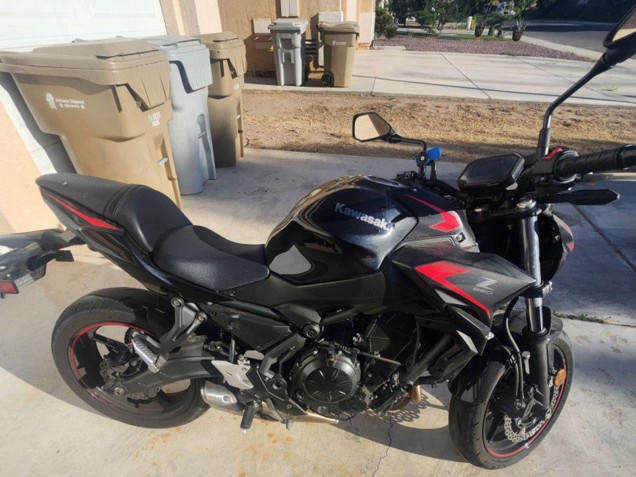 Carénages Moto Kawasaki Ninja Z650 2020-2023 - Noir Rouge