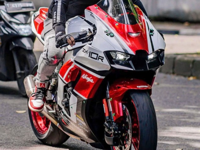 Carénages Moto Kawasaki ZX10R 2021-2025 - Blanc Rouge Noir
